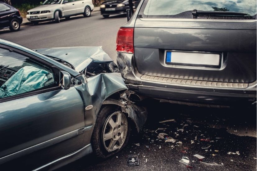 Groźny wypadek przy ulicy Dąbrowskiego